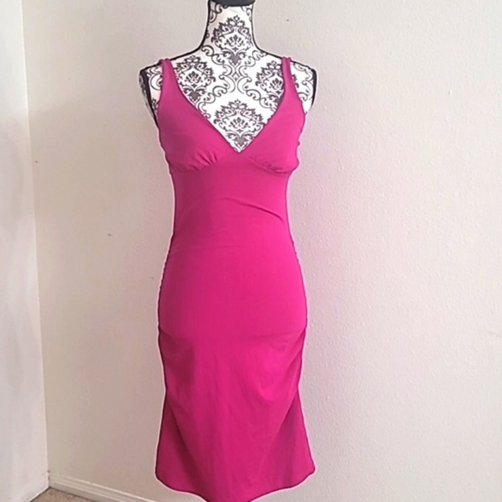 🩷 SUSANA MONACO FUCHSIA DRESS .